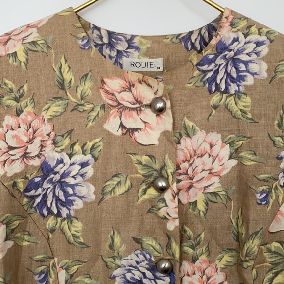 Vintage Linen Floral Blouse🌸 - Picture 3 of 11